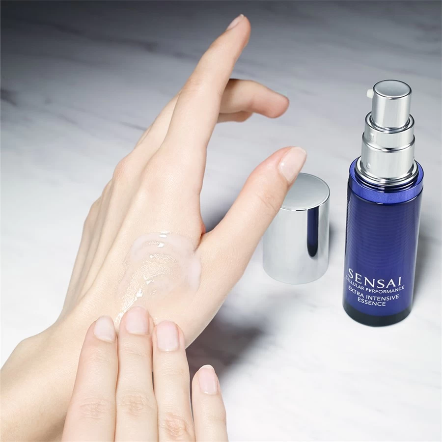 Cellular Performance - Extra Intensive Linie Essence De SENSAI 3 Cellular Performance - Extra Intensive Linie Essence De SENSAI – Image 3