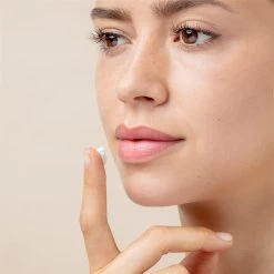 Expert Products Total Lip Treatment De SENSAI -Soldes Soins Et Beauté SENSAI Expert Products Total Lip Treatment 99083x4 13